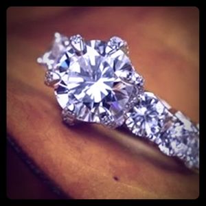 PURE WHITE SAPPHIRE ENGAGEMENT RING OR WEDDING BAN